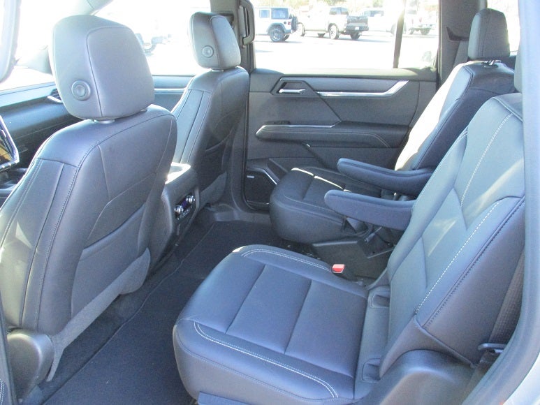 2024 GMC Acadia FWD Elevation