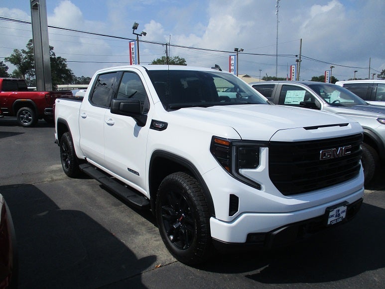 2025 GMC Sierra 1500 Elevation