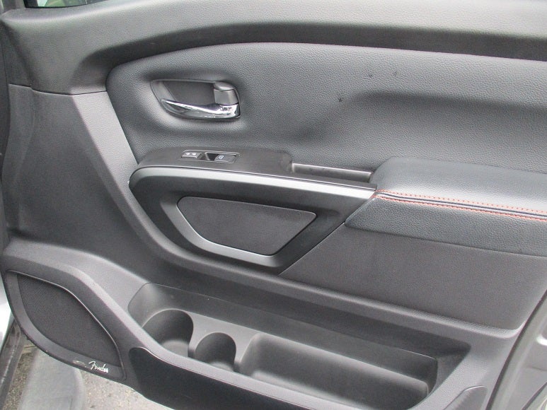 2023 Nissan Titan 4x4 Crew Cab S