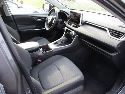 2024 Toyota RAV4 XLE FWD (GS)