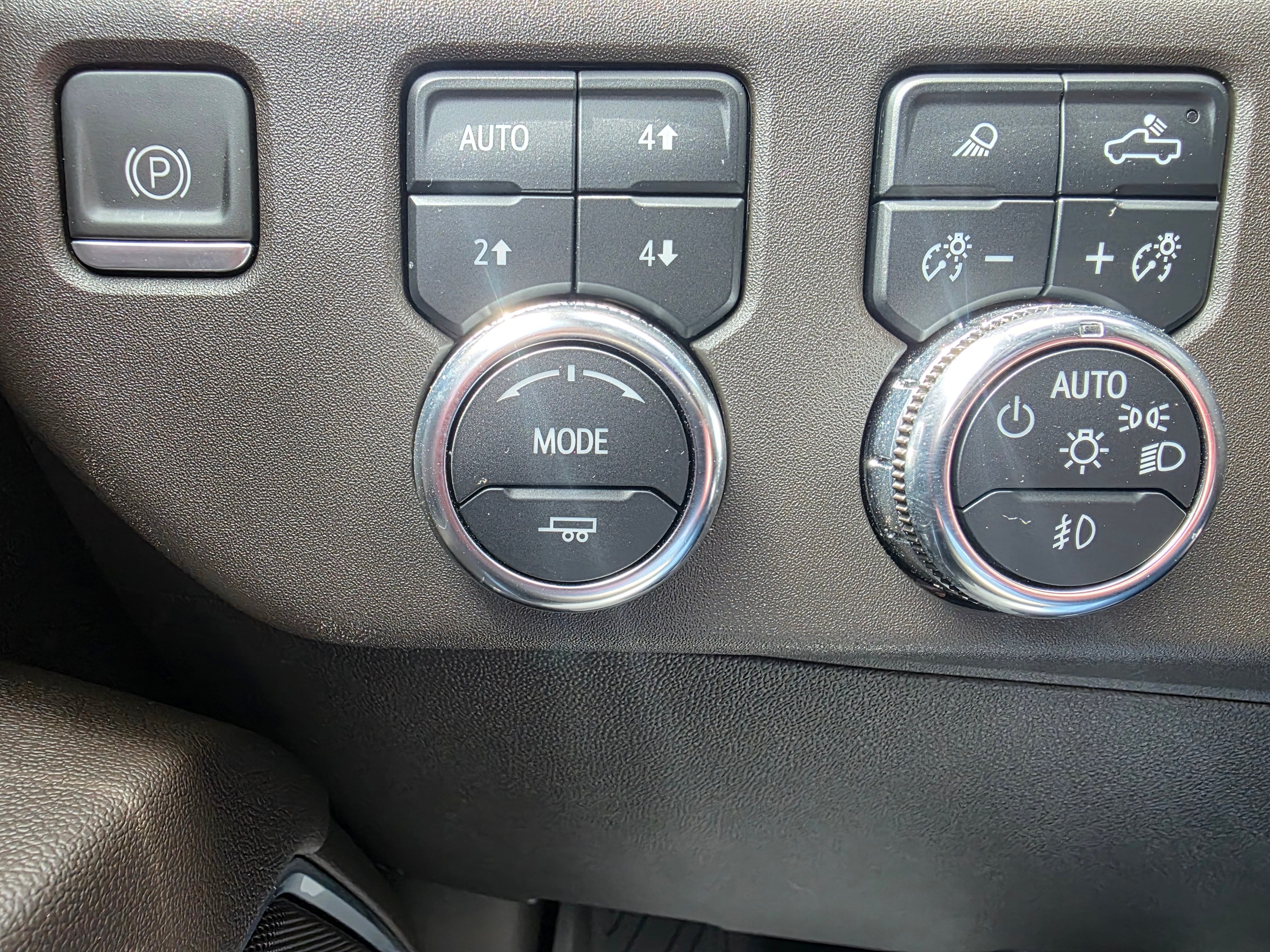 2023 GMC Sierra 1500 Crew Cab Short Box 4-Wheel Drive SLT