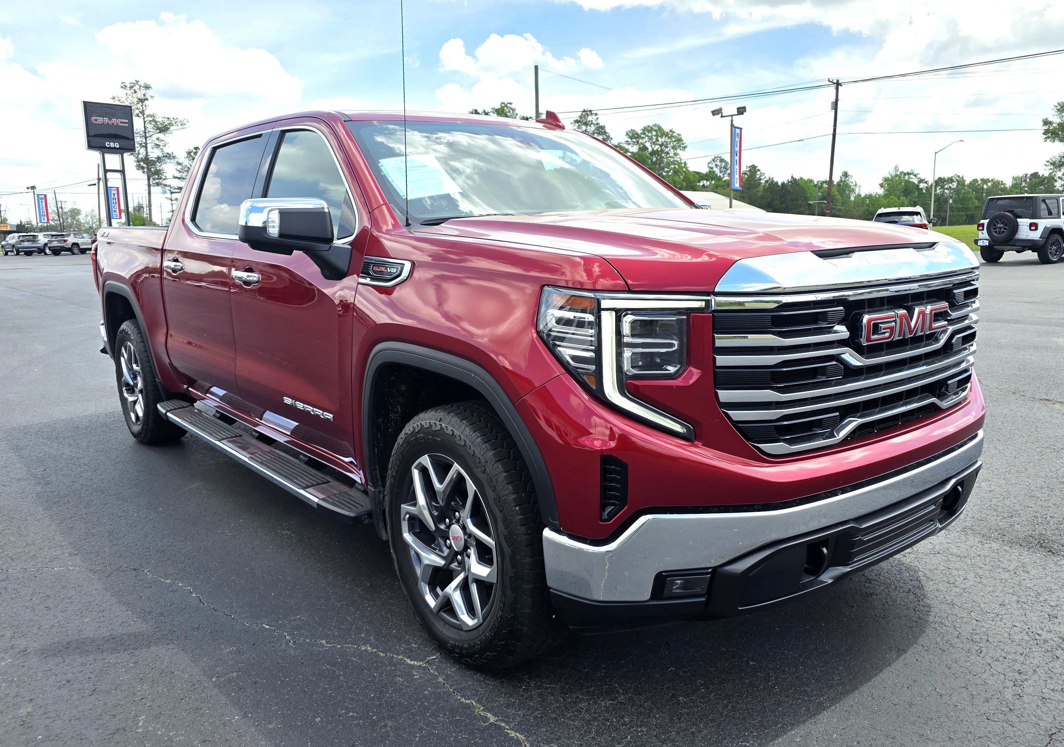2023 GMC Sierra 1500 Crew Cab Short Box 4-Wheel Drive SLT