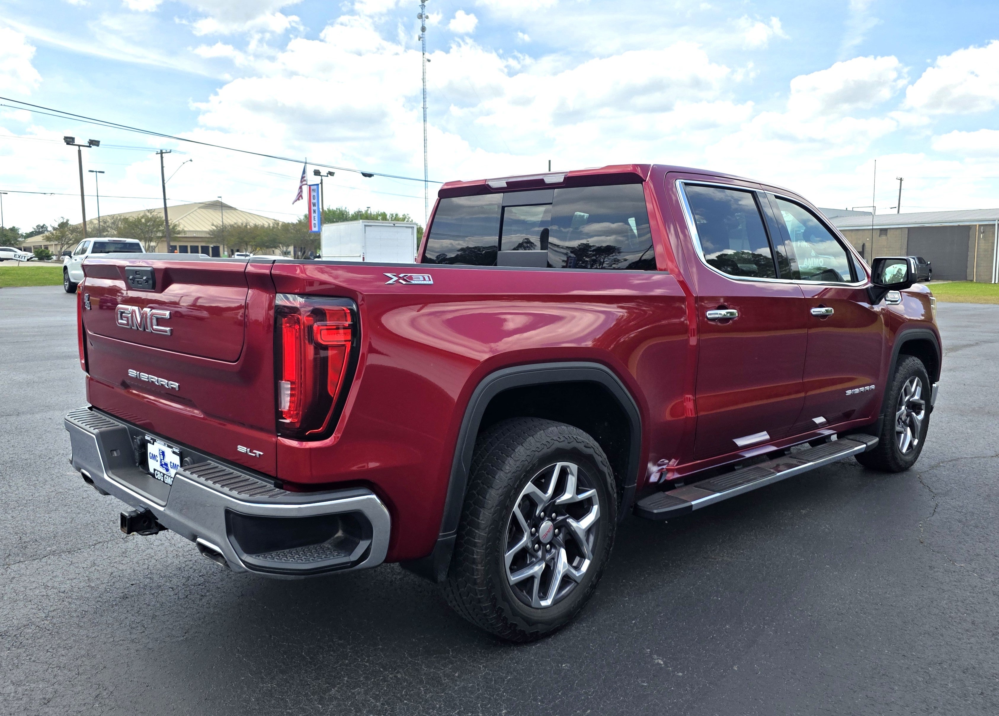2023 GMC Sierra 1500 Crew Cab Short Box 4-Wheel Drive SLT