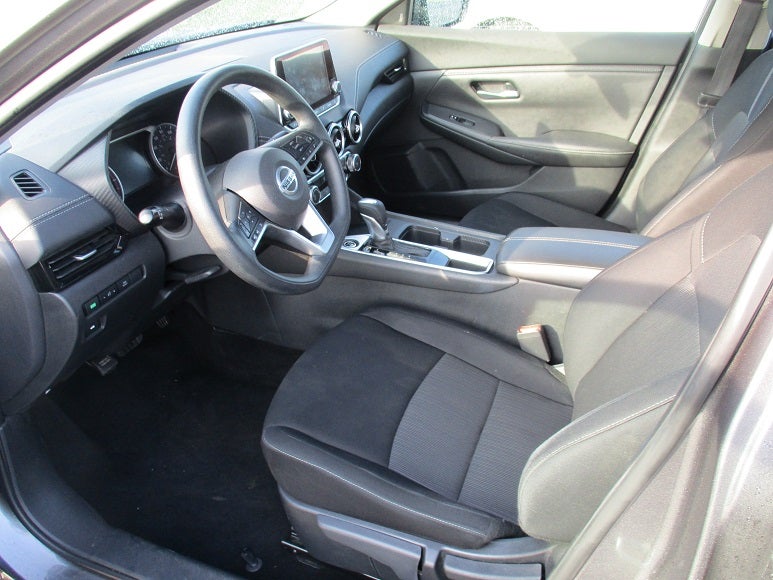 2023 Nissan Sentra SV CVT