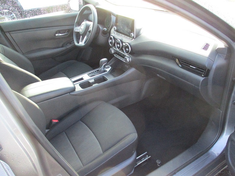 2023 Nissan Sentra SV CVT