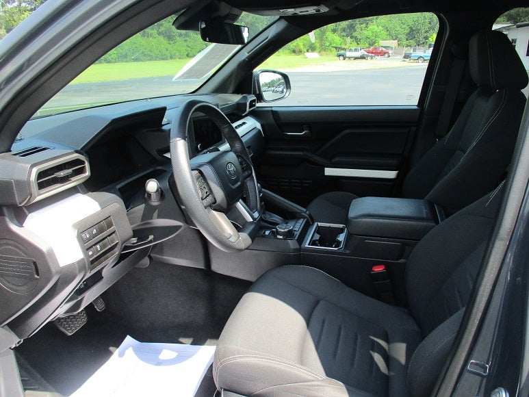 2024 Toyota Tacoma 4WD 4WD SR5 Double Cab 5' Bed AT (GS)