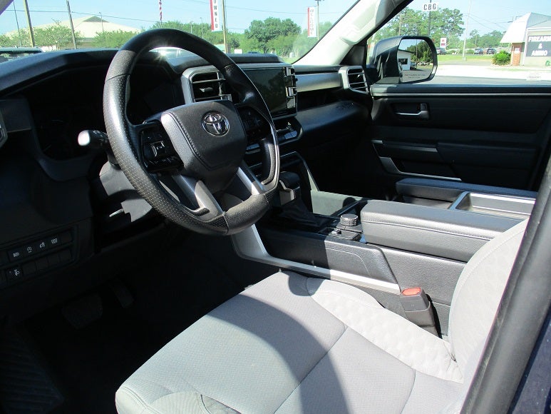 2023 Toyota Tundra 4WD 4WD SR5 CrewMax 5.5' Bed (SE)