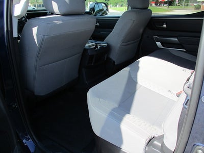 2023 Toyota Tundra 4WD 4WD SR5 CrewMax 5.5' Bed (SE)
